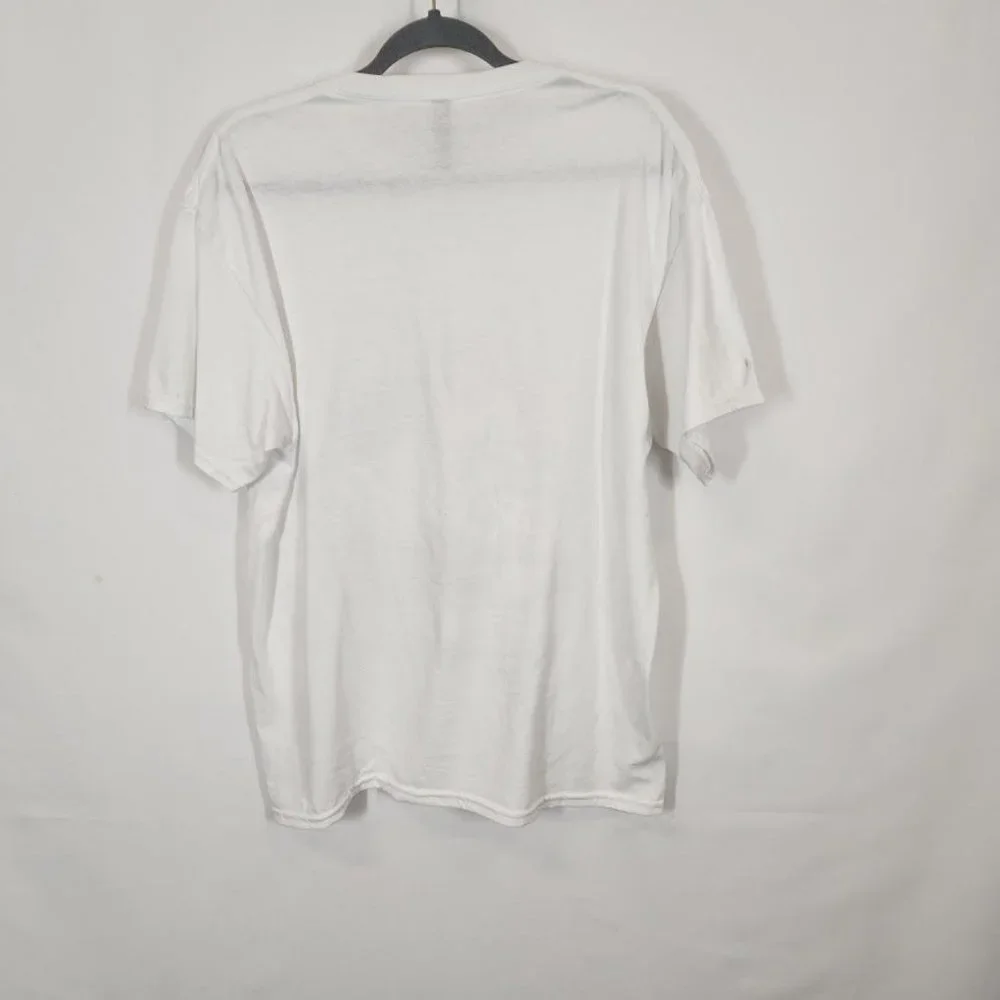 Dakota Louis War Hoop Tee in White - Size‎ XL